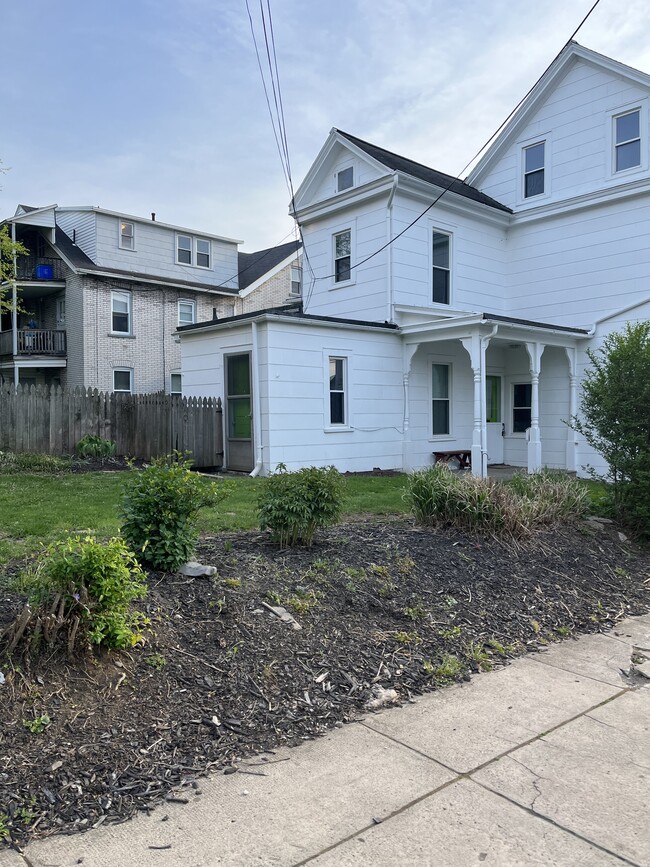 720 High St Unit 1st Fl