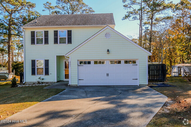 Building Photo - 2901 Mandy Ln Rental