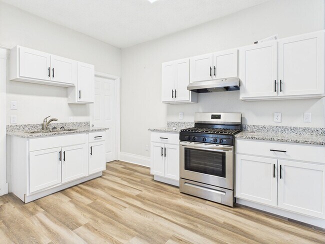 Building Photo - 3314 3rd Ave Unit 1 Rental