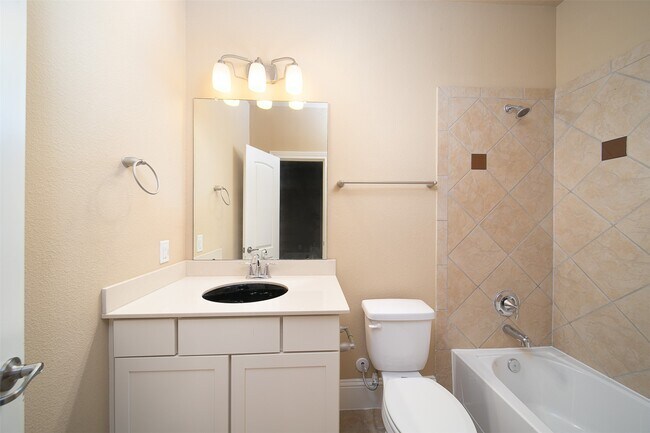 Photo - 1231 Creekside Acres Ct