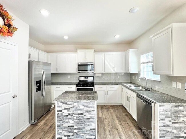 Photo - 6217 Ahoskie Dr