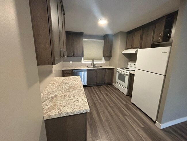 Photo - 511-511 Albert St Unit 105