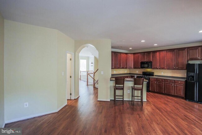 Photo - 6513 Trask Terrace