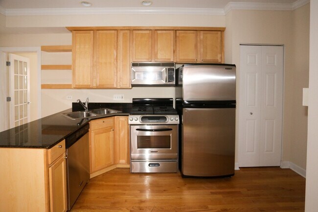 Photo - 3213 N Clifton Ave Unit W2