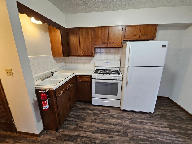 Photo - 1BR/1BA East Campus - Short Distance to Ca... Unit 8