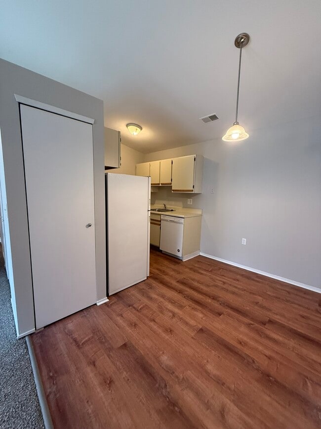 Photo - 1256 Oxford Manor Ct