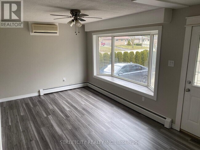 Photo - 238 Burnside Dr