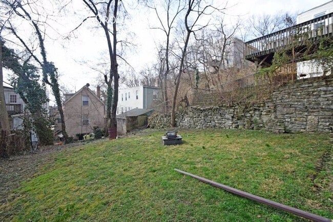 Photo - 407 Ada St
