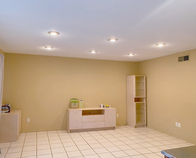 Photo - 324 S Palo Cedro Dr