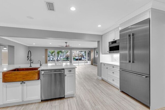 Photo - 12831 S Shore Dr