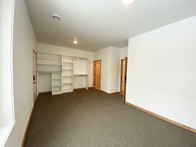 Egan Avenue Residence