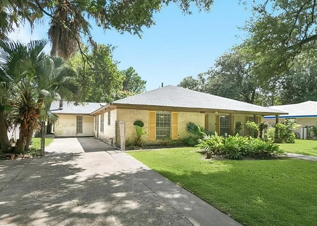 Photo - 5933 Dover Pl