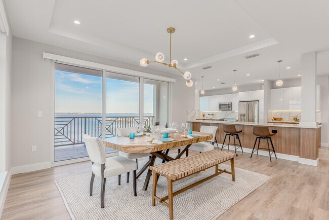 Photo - 41 SW Seminole St Unit 306