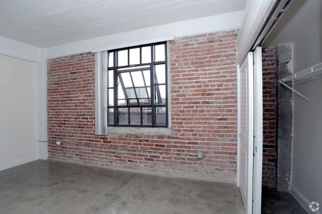 Photo - 1323 Broadway St Unit 5B