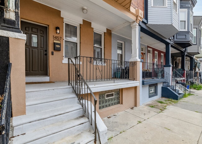 Photo - 1457 N Corlies St