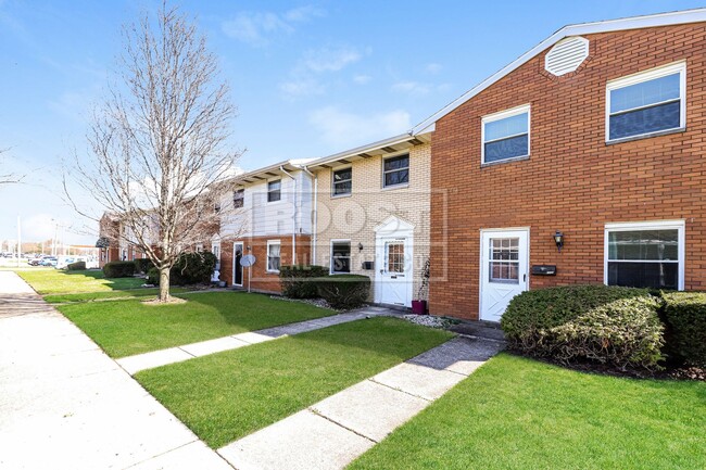 Building Photo - 2 Bed 1 Bath Apartment Available in Springfield