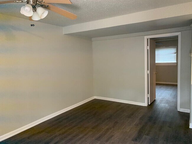 Photo - 1202 Newning Ave Unidad 109