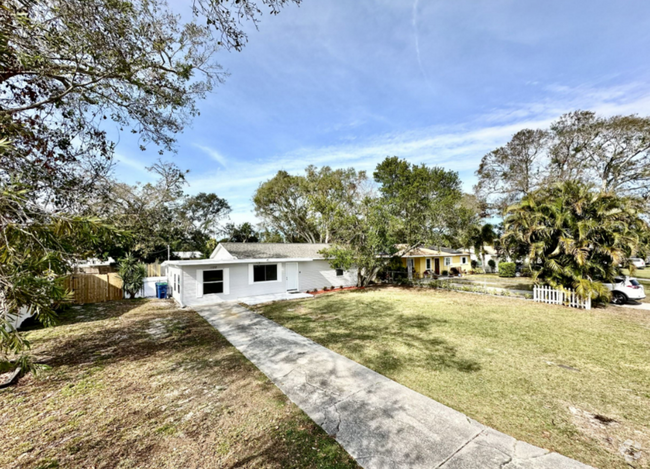 Building Photo - 1520 Young Ave Rental