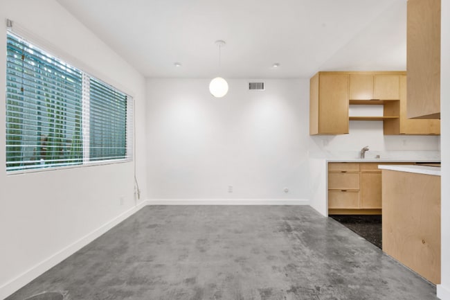 Photo - 7767 Hollywood Blvd Unit 106