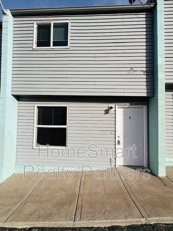 Building Photo - 165 D Grn