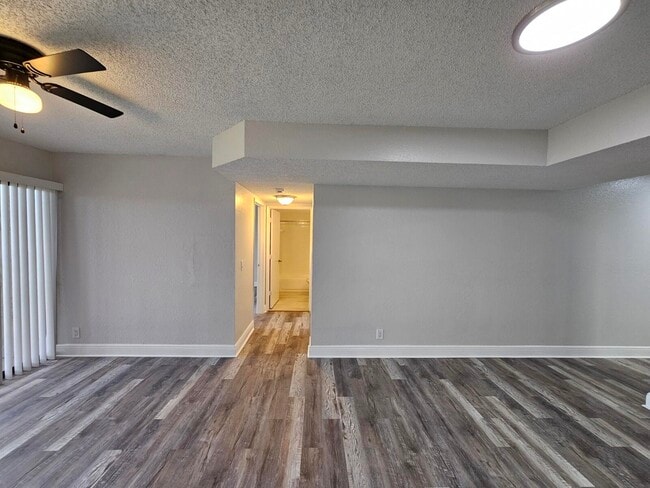 Photo - 1500 Windorah Way Unidad F