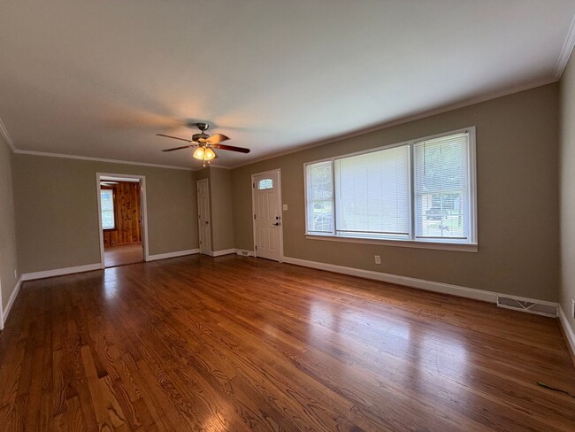 Photo - 4/2 House in Rosemount Park- $1,495
