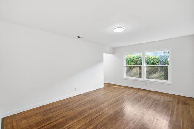 Photo - 541 Jackson Ave Unit 541