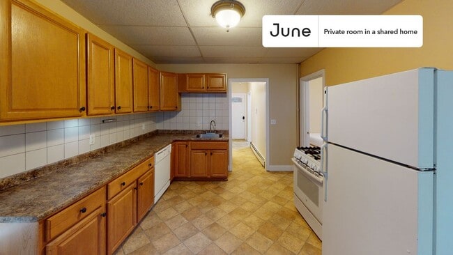 Photo - Room in Shared 3 bed/1 bath home Unidad A