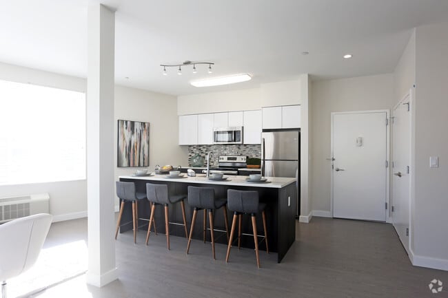 600 NoBe at North Beach