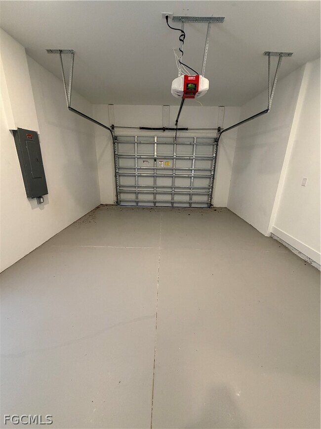 Photo - 4717 28th St SW