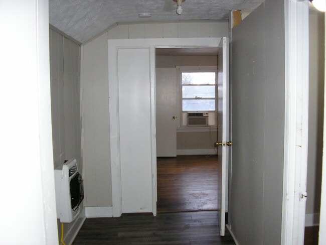 Photo - 630 Woodford Ave Unit 3