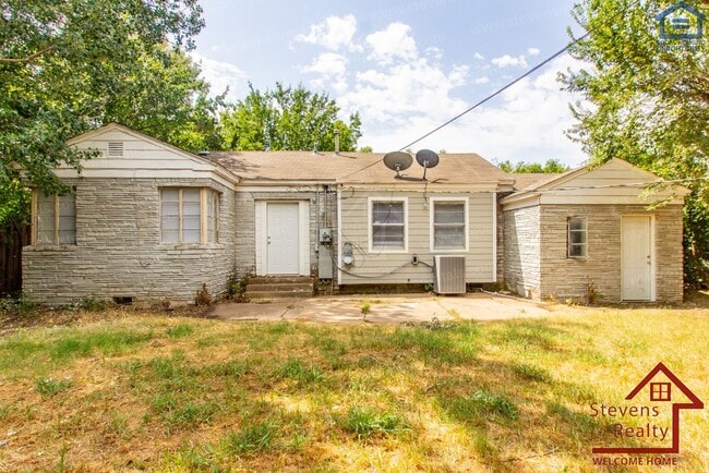 Building Photo - 1303 NW Taylor Ave