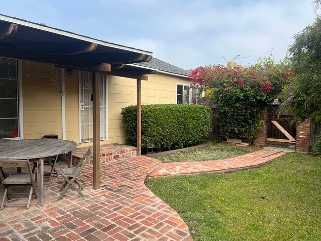 Photo - 3841 Westwood Blvd Unidad 3841