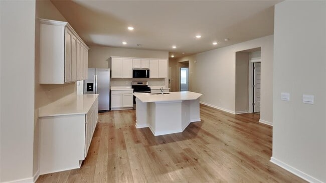 Photo - 2604 Kathleens Crossing