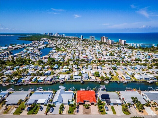 Building Photo - 60 Aqua Ra Dr Rental