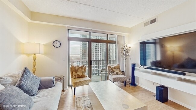 Photo - 1250 S Indiana Ave