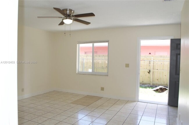 Photo - 701 SW 15th Ave Unit 1