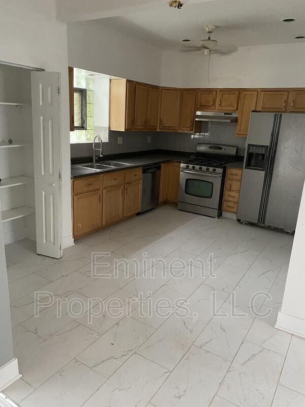 Photo - 7324 S Oglesby Ave