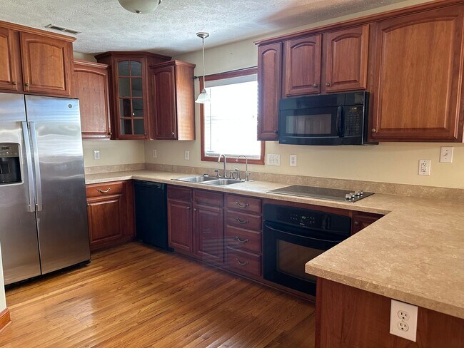 Photo - Home in Grays Creek!