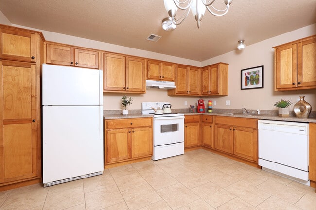 Photo - Stone Pointe Apartments