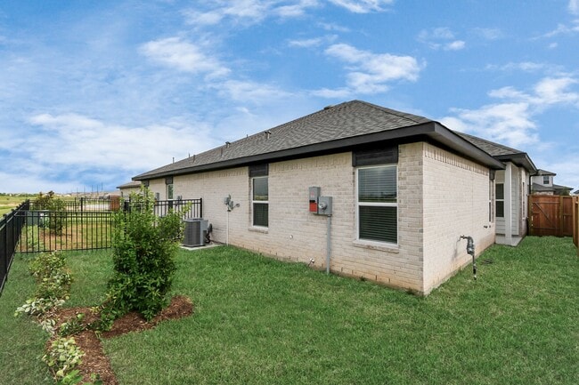 Photo - 21030 Shore Oak Dr