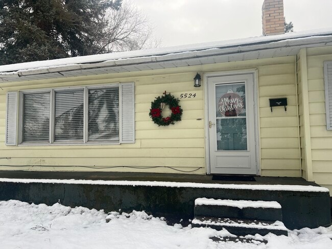 Building Photo - 5524 N Audubon St