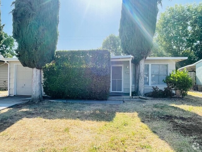Building Photo - 851 Greenwood Ave Rental