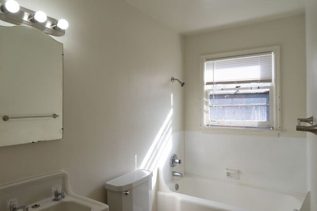 Photo - Ditch the Cookie Cutter — Live Somewhere a... Unit 203E