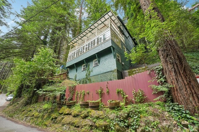 Building Photo - 21567 Starrett Hill Dr Unit 03