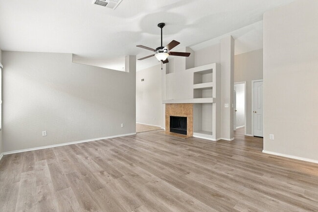 305 N Abalone Dr