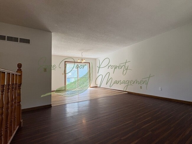 Photo - 500 SE Sherri Ln
