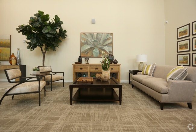 Photo - Columbia Renaissance Square