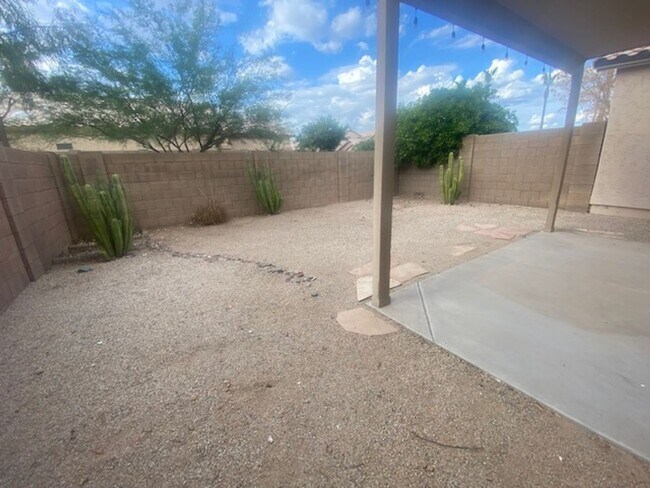 Photo - East Mesa home in gated community across from Skyline Park and walking distance to Skyline High.