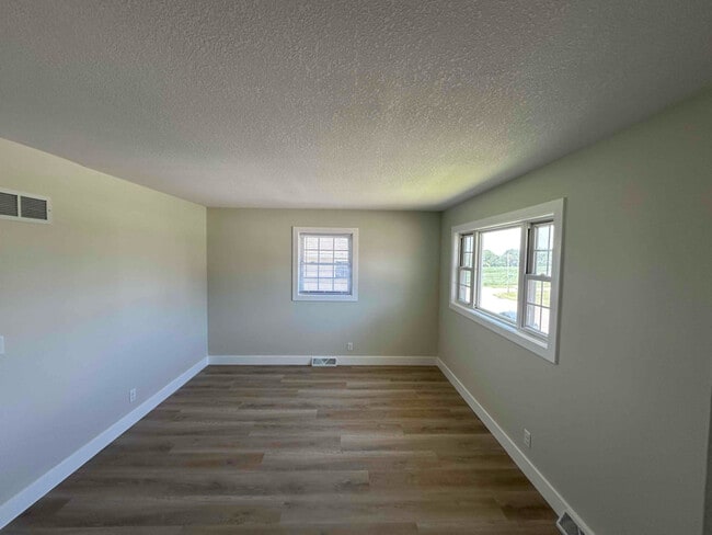 Photo - 407 W 65th St